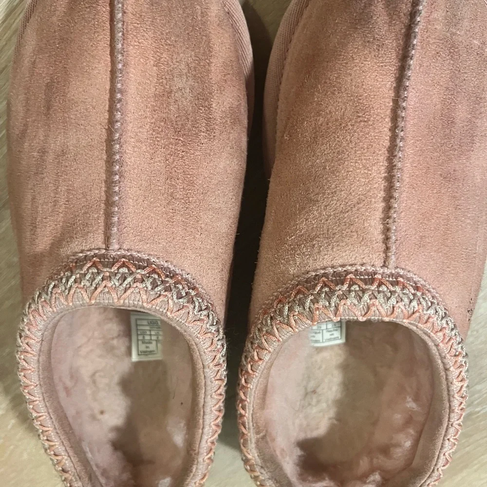 UGG Pink Suede Women's Slippers - Picture 3 of 6